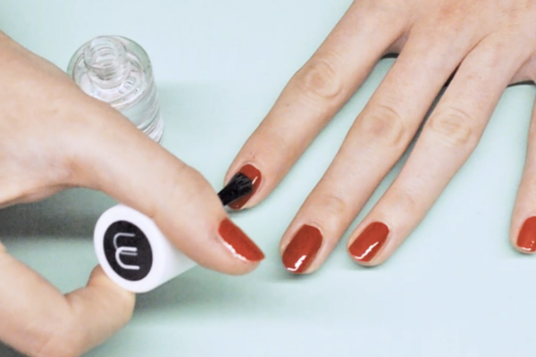 How to DIY Mani