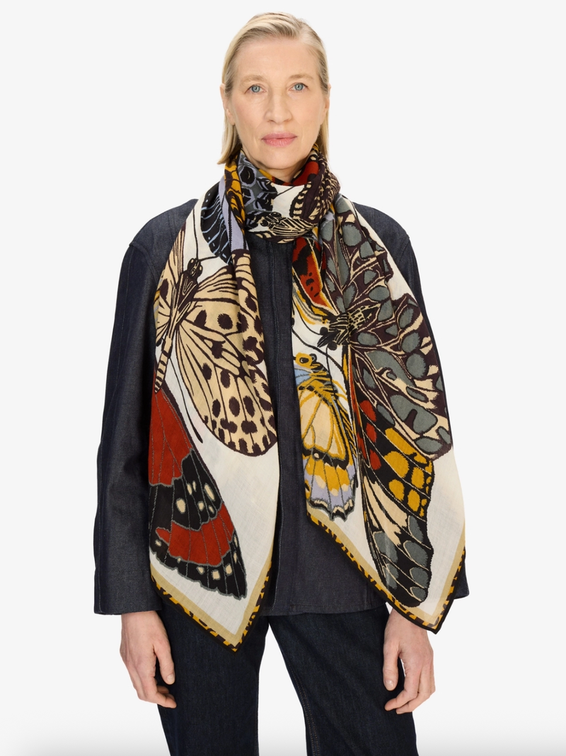 Inoui Editions - 70 Papillons Stole - Verdalina