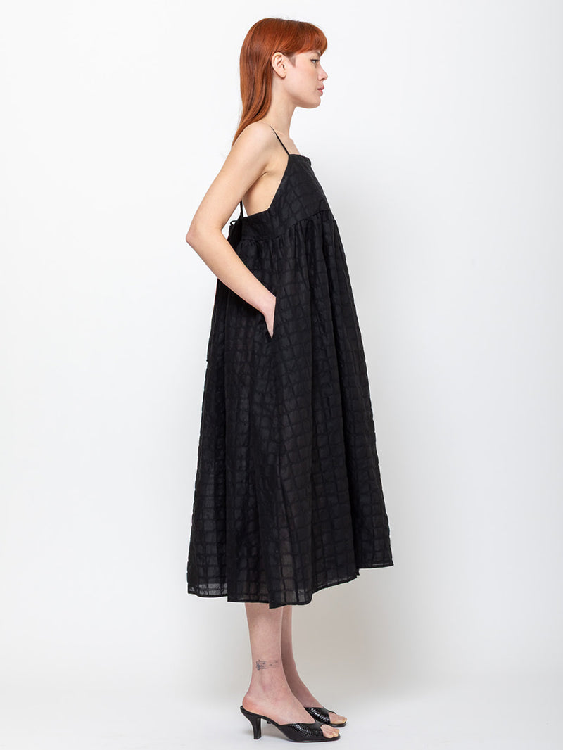 Black Crane - Ripple Strap Dress - Verdalina