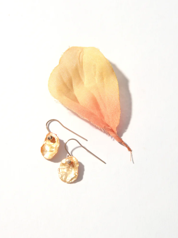 Garden Earrings - Peach Pearl