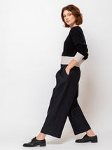 Round Neck Sweater - Noir and Fog