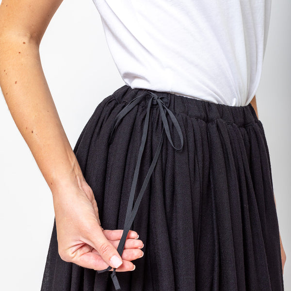 TELPLAN Obrecht Skirt 黒 TELOPLAN 人気定番 Obrecht Skirt / Black