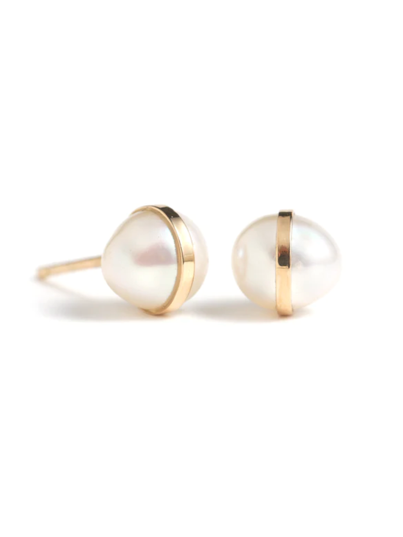 Melissa Joy Manning - 14k Gold Bezel Wrapped Pearl Earrings - Verdalina