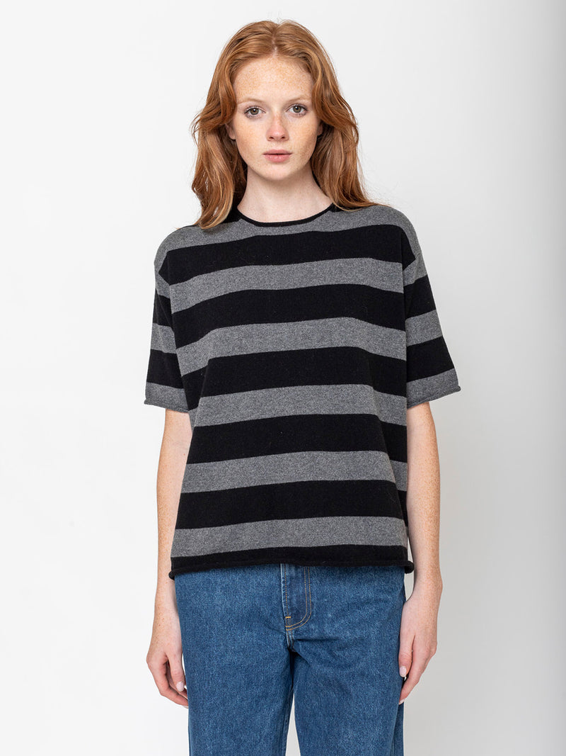 M J Watson - Oversized Tee Pullover - Black & Grey Stripes - Verdalina