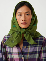 Moismont - Scarf Pearl N°820 - Amazon - Verdalina